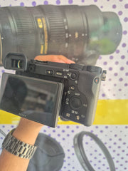 Sony alpha 6400 mirrorless camera with 3.5-5.6/18-135mm OSS lens