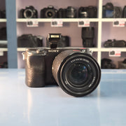 Pre-owned Sony Alpha A6400 + 18-135mm OSS lens AS88