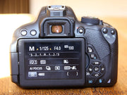 Demo Canon EOS 700d DSLR camera + 18-55mm STM lens C06