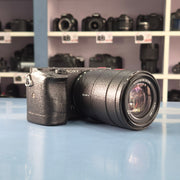 Pre-owned Sony Alpha A6400 + 18-135mm OSS lens AS88